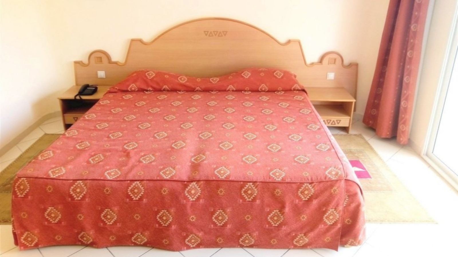 rooms-connection-room