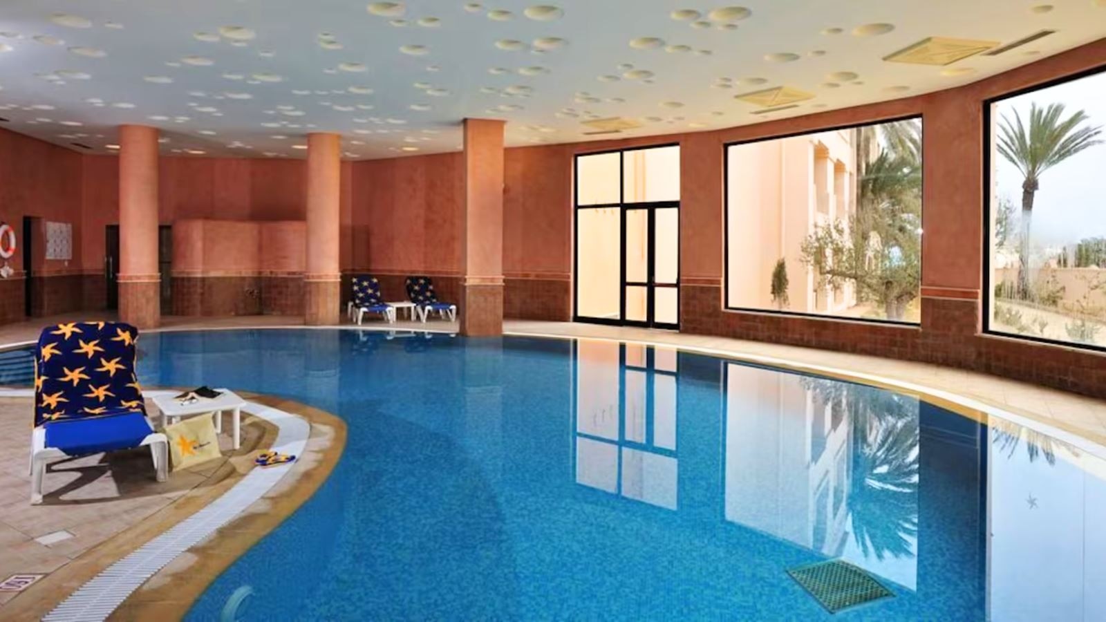 pools-indoor-pool