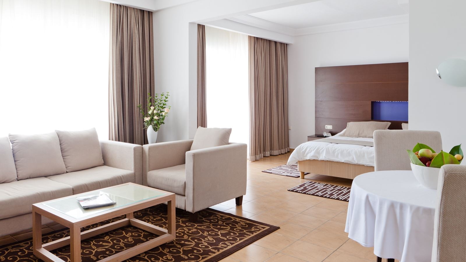 rooms-junior-suite-balcony-or-terrace