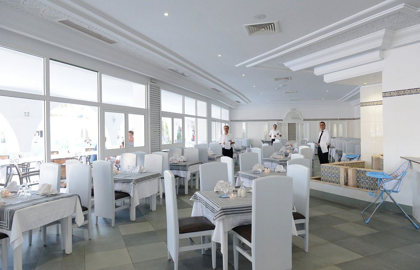 restaurants-main-restaurant