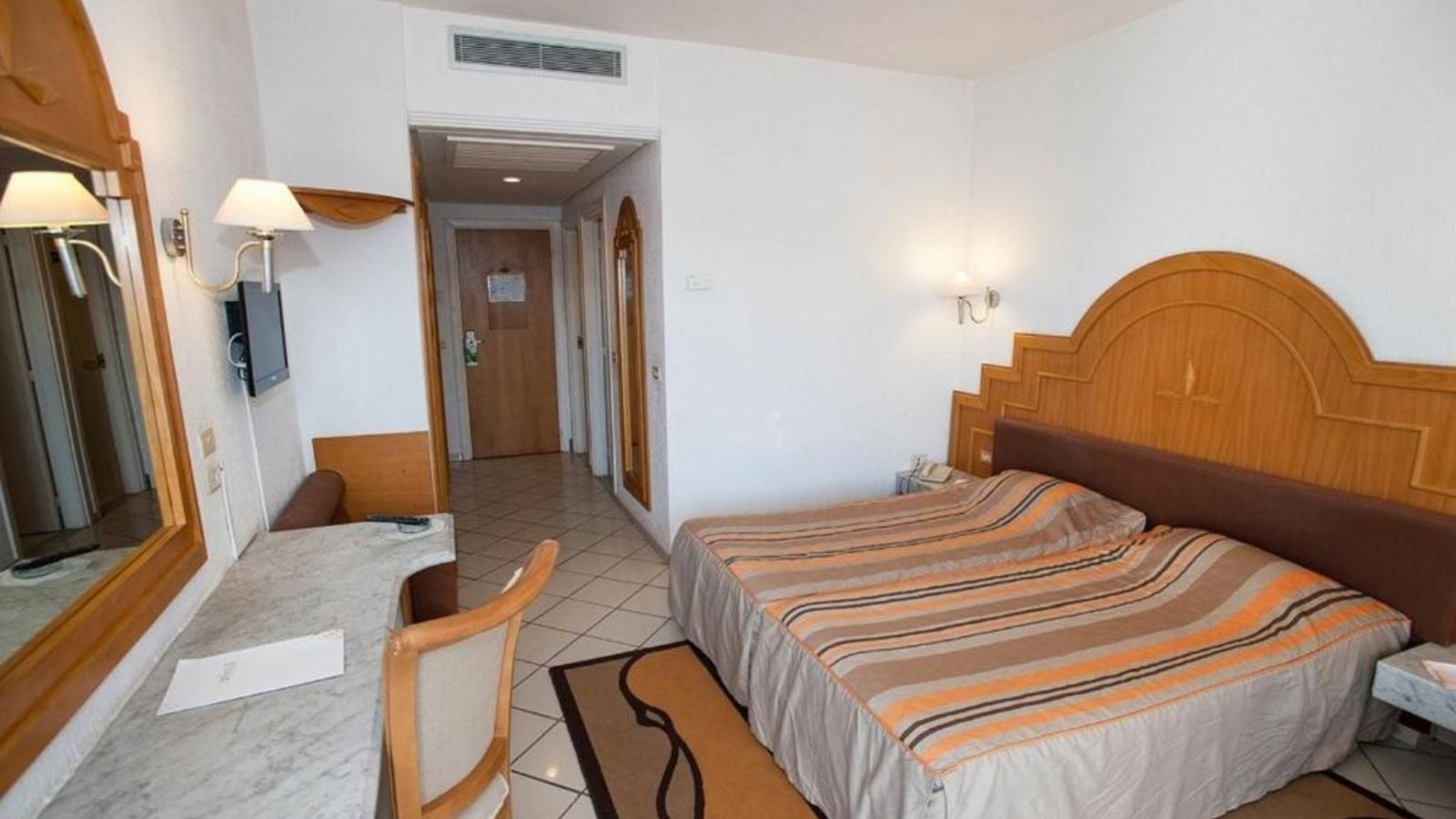 rooms-single-standard