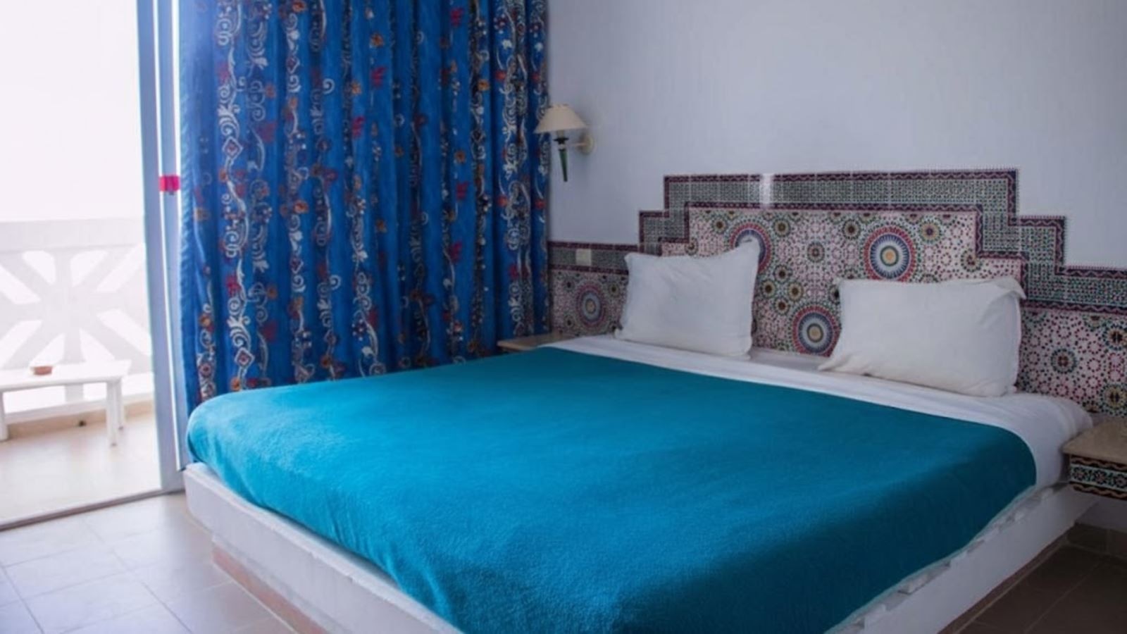 rooms-room-standard-sea-view