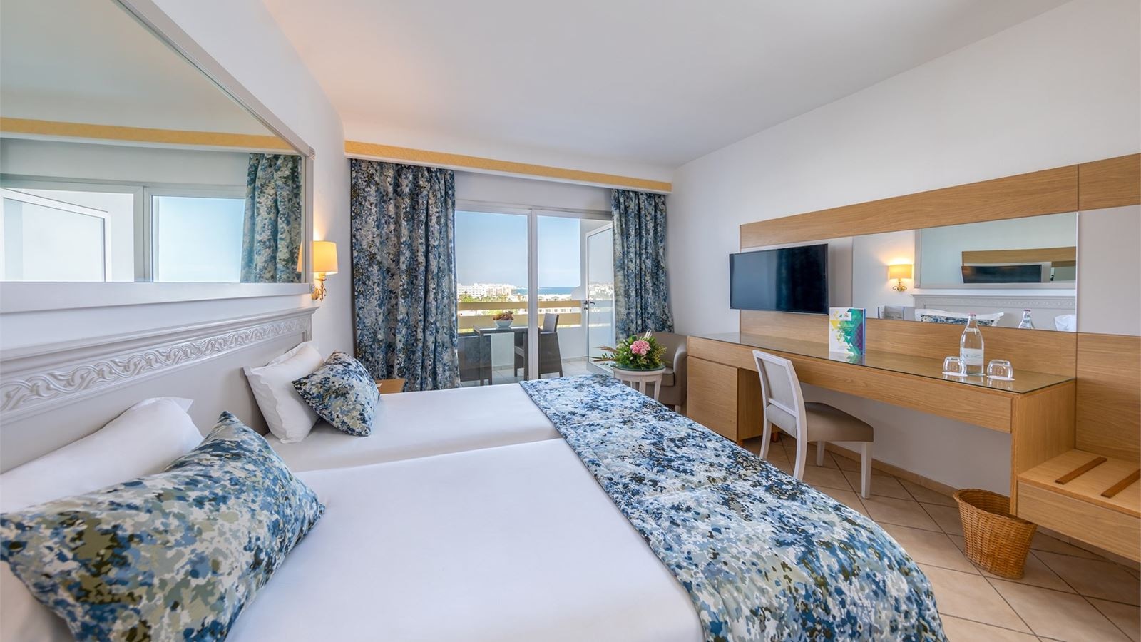 rooms-room-singleuse-seaview