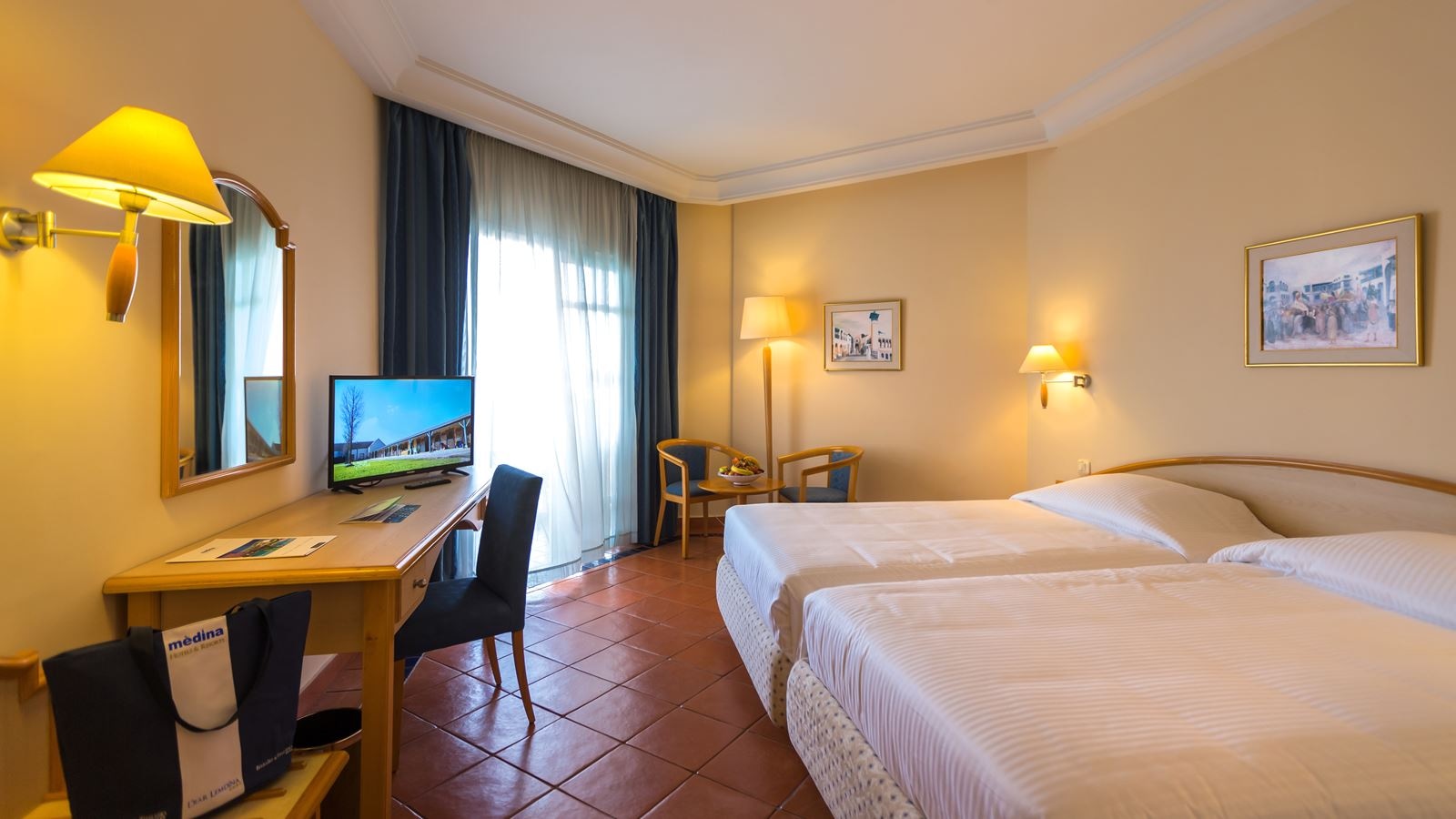 rooms-quadruple-room