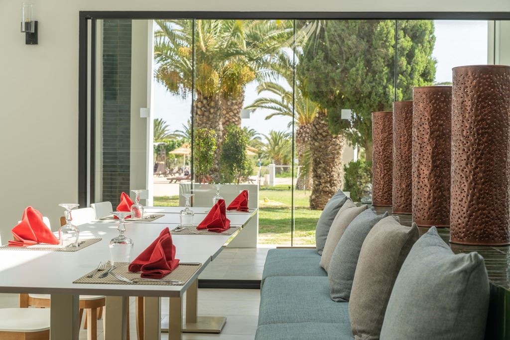 restaurants-restaurants