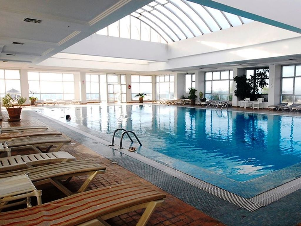 pools-indoor-pool