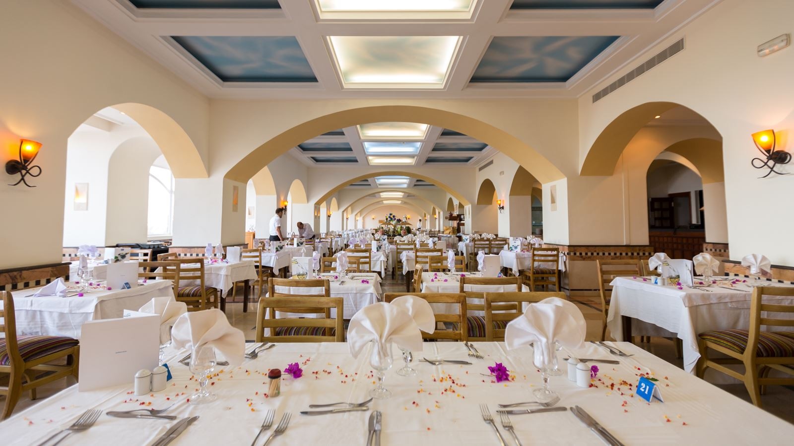 restaurants-main-restaurant-o-blu--buffet