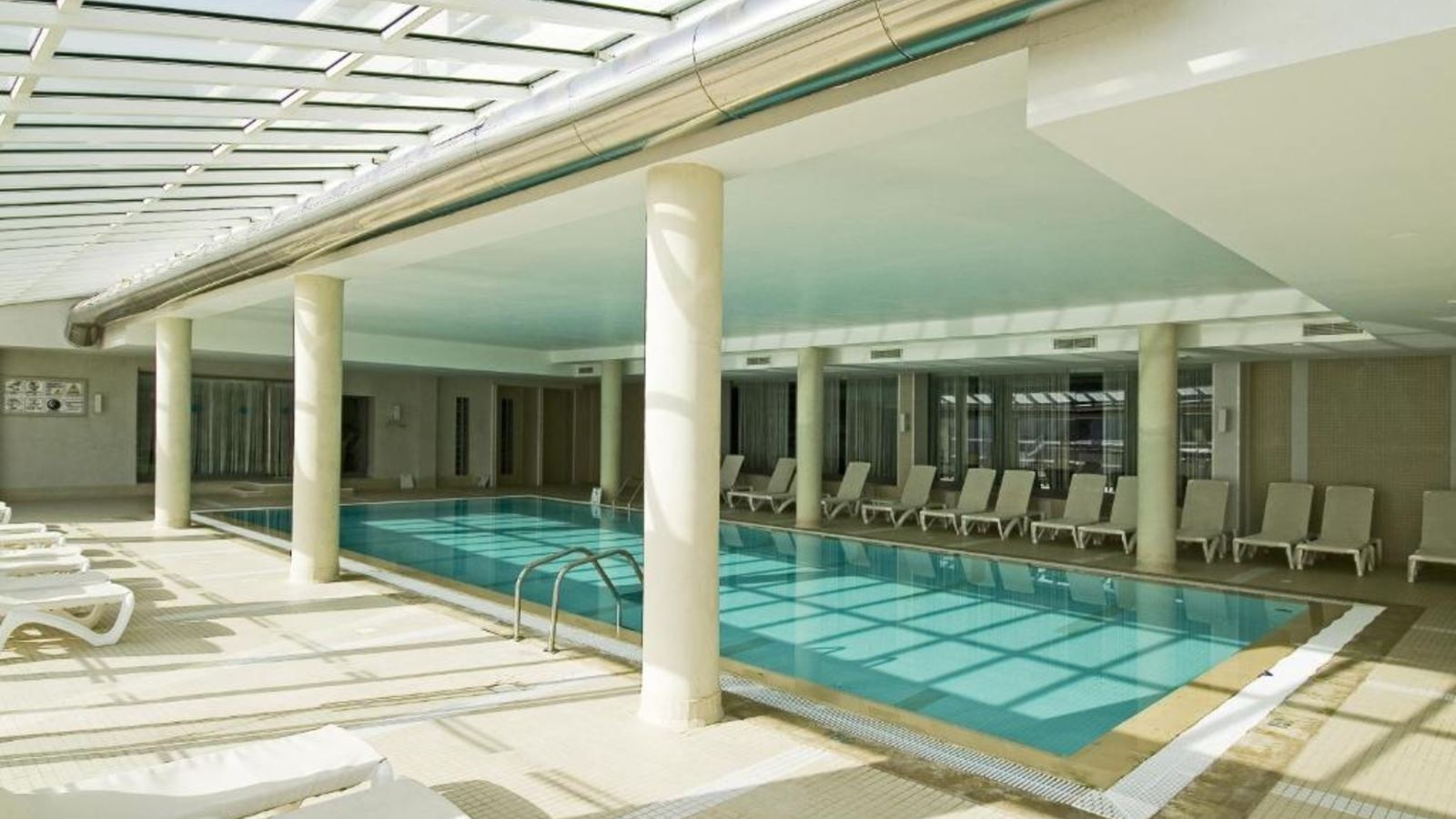 pools-indoor-pool
