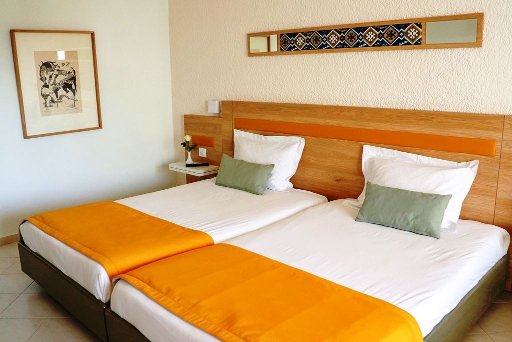 rooms-double-standard-room-gardenview