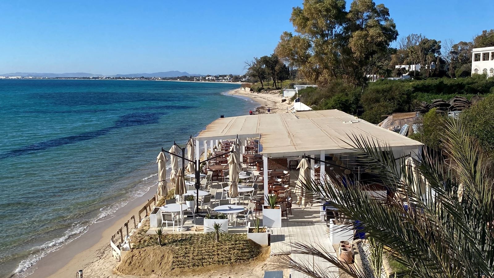 restaurants-les-voiliers-restaurant--beach-barbecue