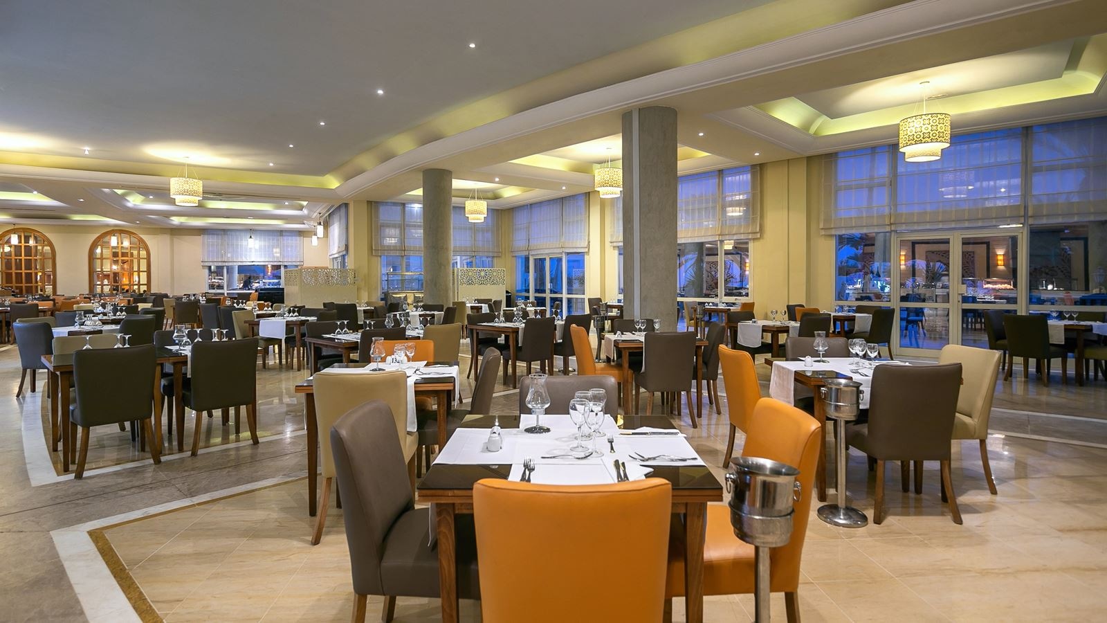 restaurants-main-restaurant