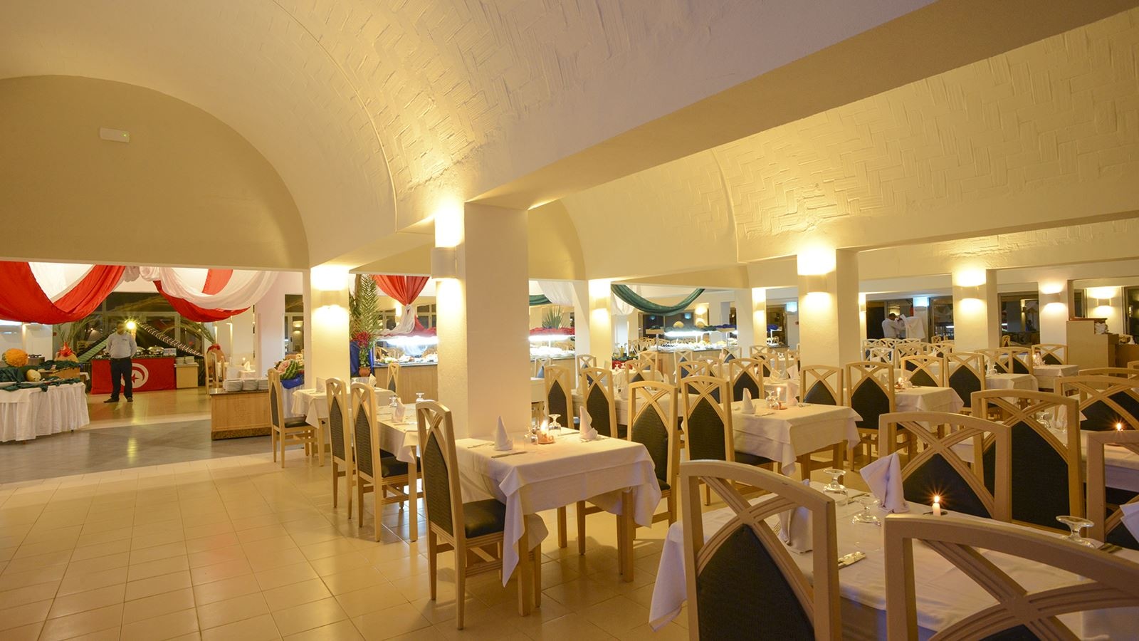 restaurants-le-pacha-restaurant--main-restaurant