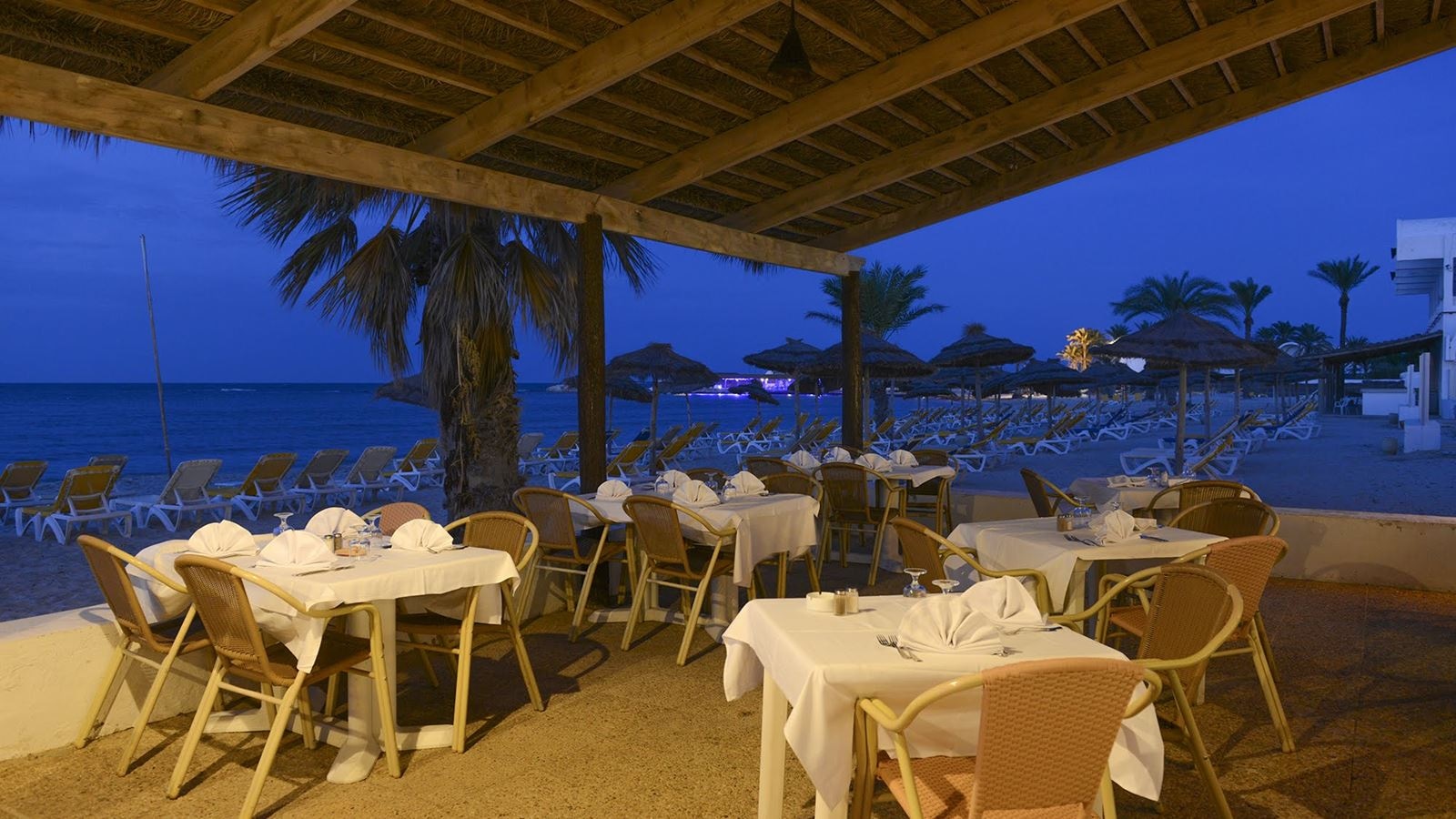 restaurants-le-pacha-restaurant--main-restaurant