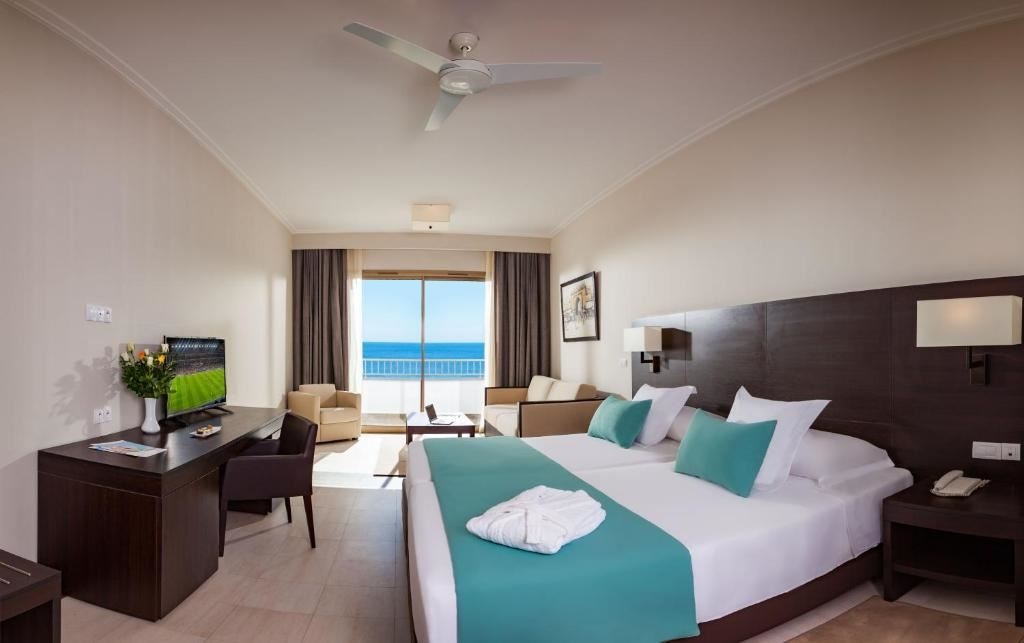 rooms-standard-room-seaview