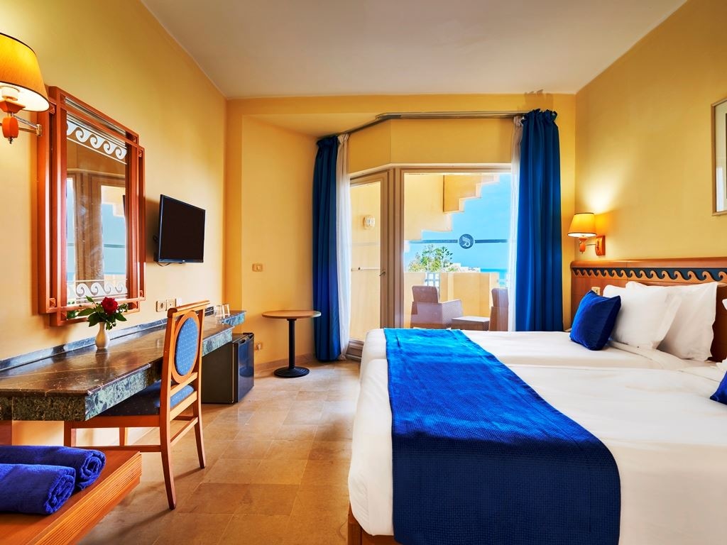 rooms-double-sea-sideview