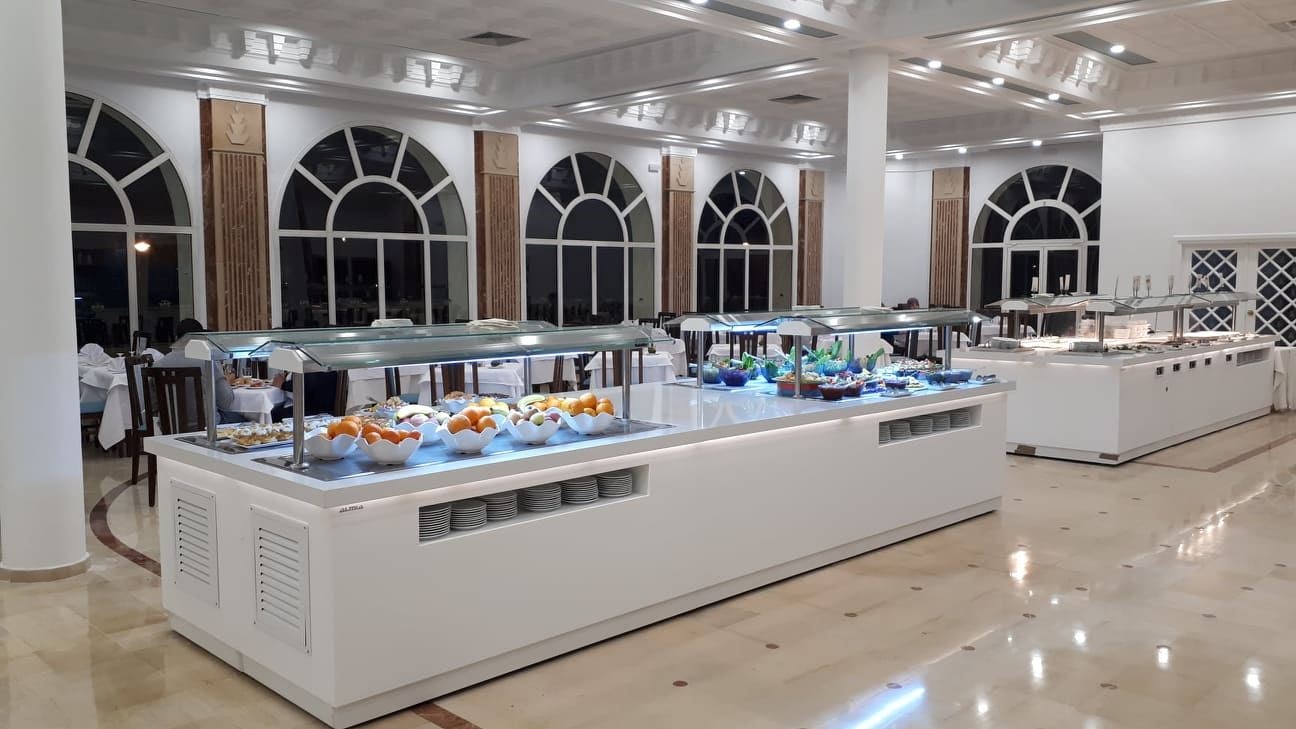 restaurants-le-corail-main-restaurant