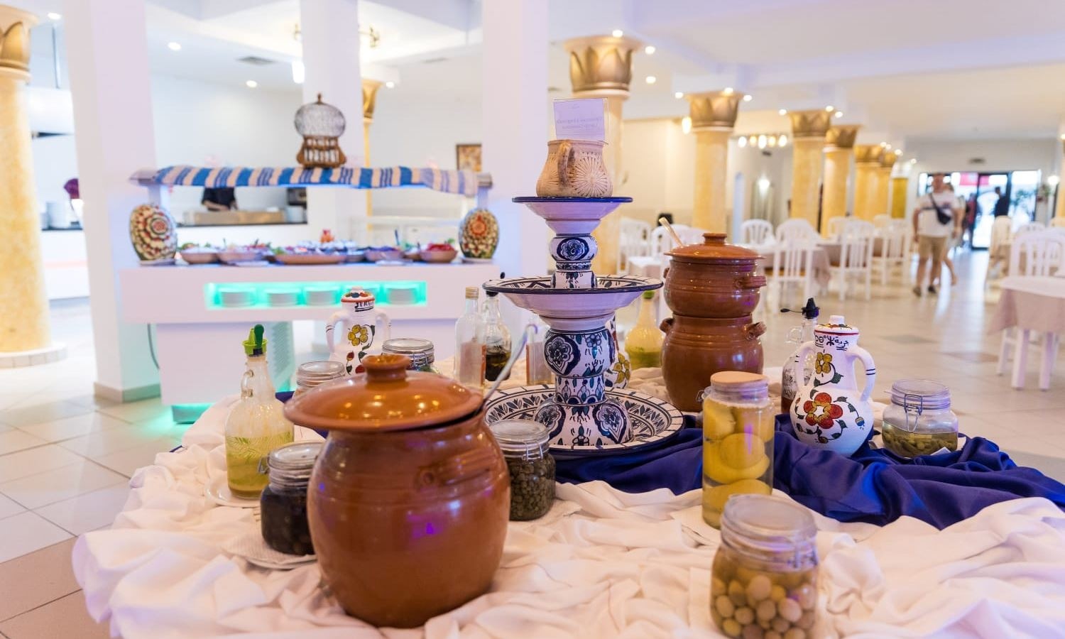 restaurants-restaurants