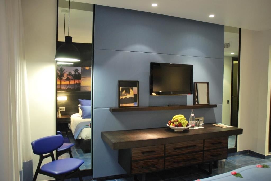 rooms-standard-room-single-garden-view