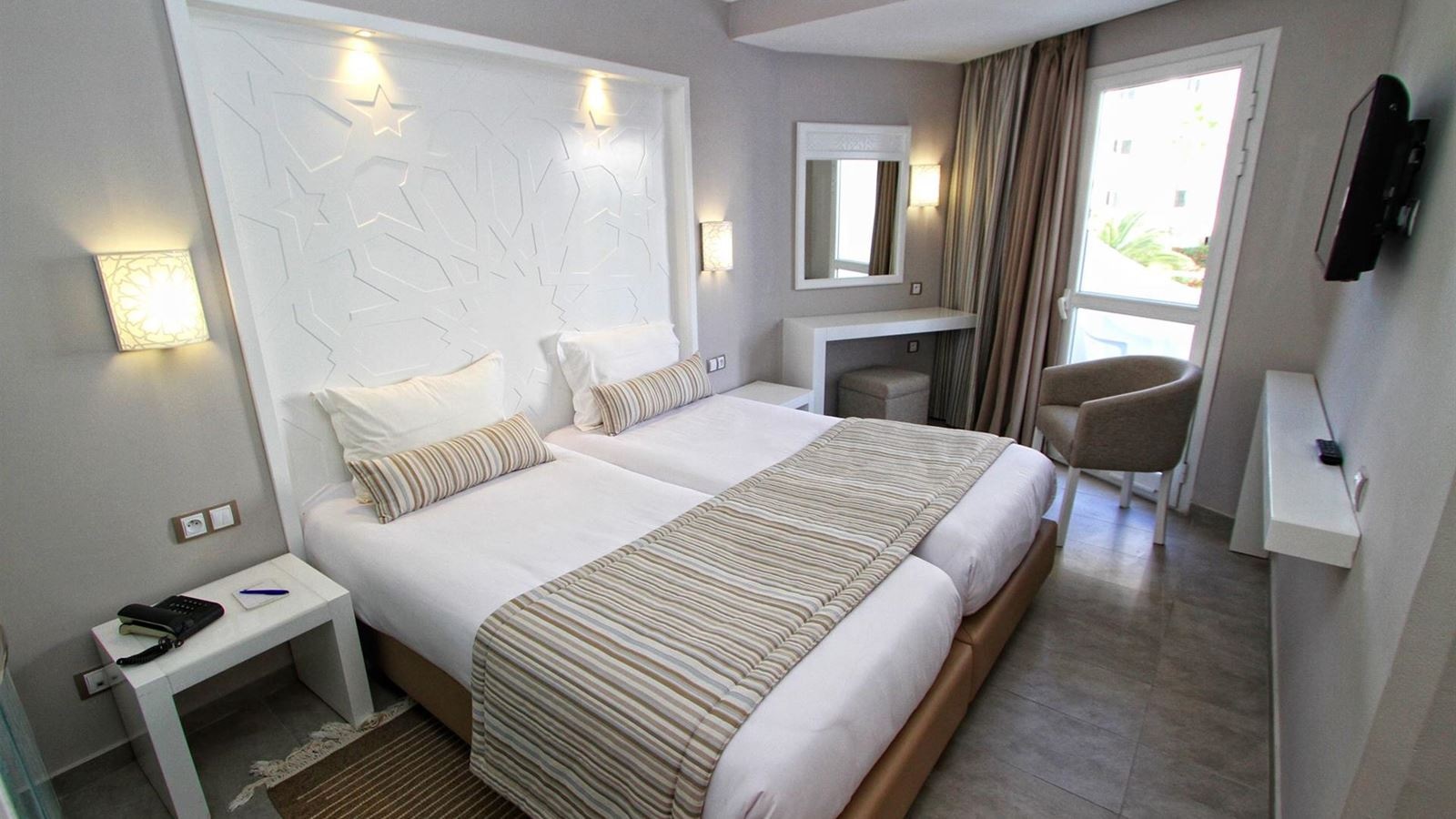 rooms-room-standard-connection-side-sea-view