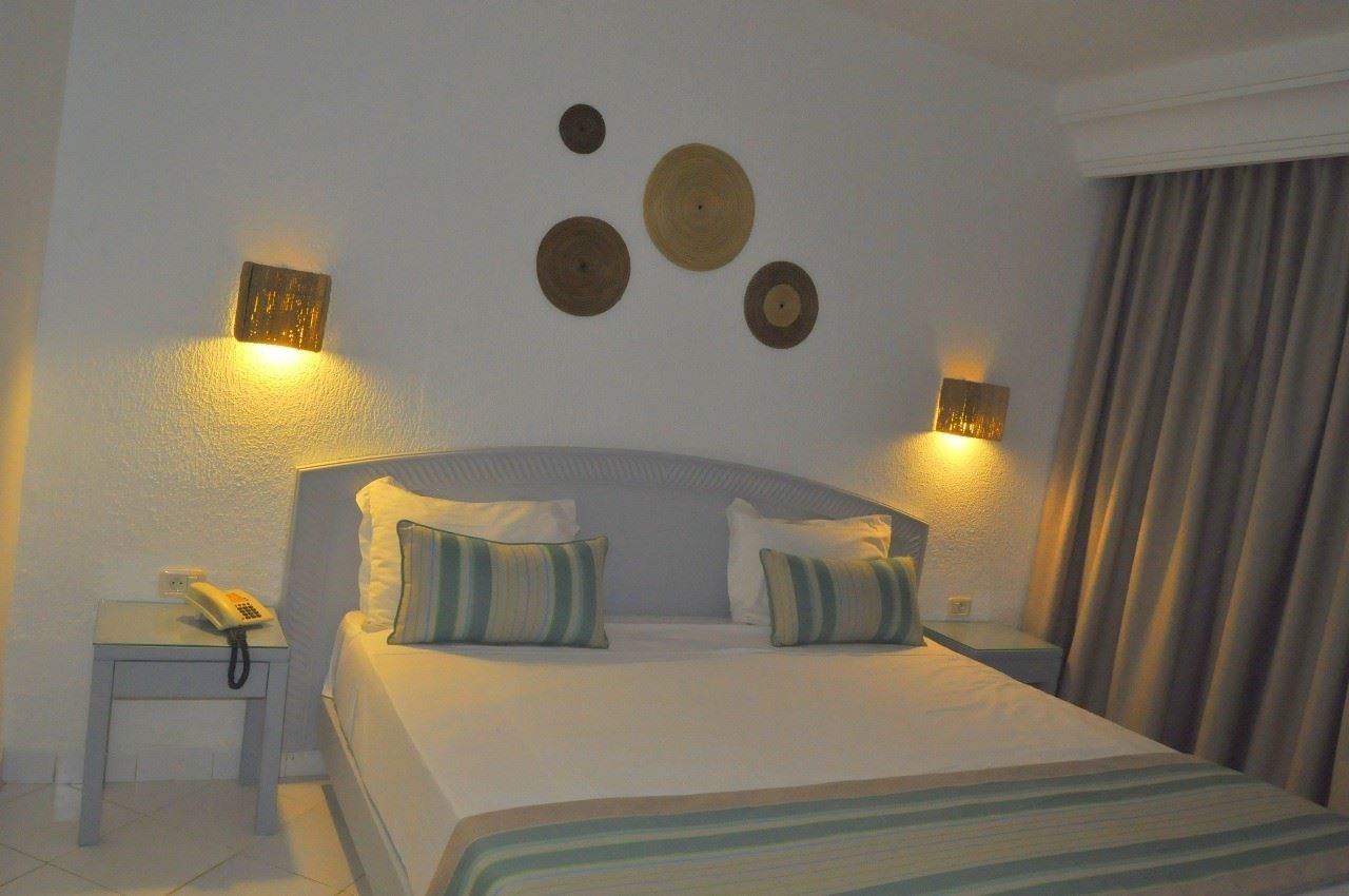 rooms-single-standard-room-garden-view