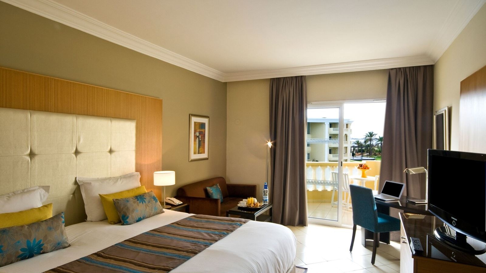 rooms-room-standard-sea-view-with-balcony-or-terrace