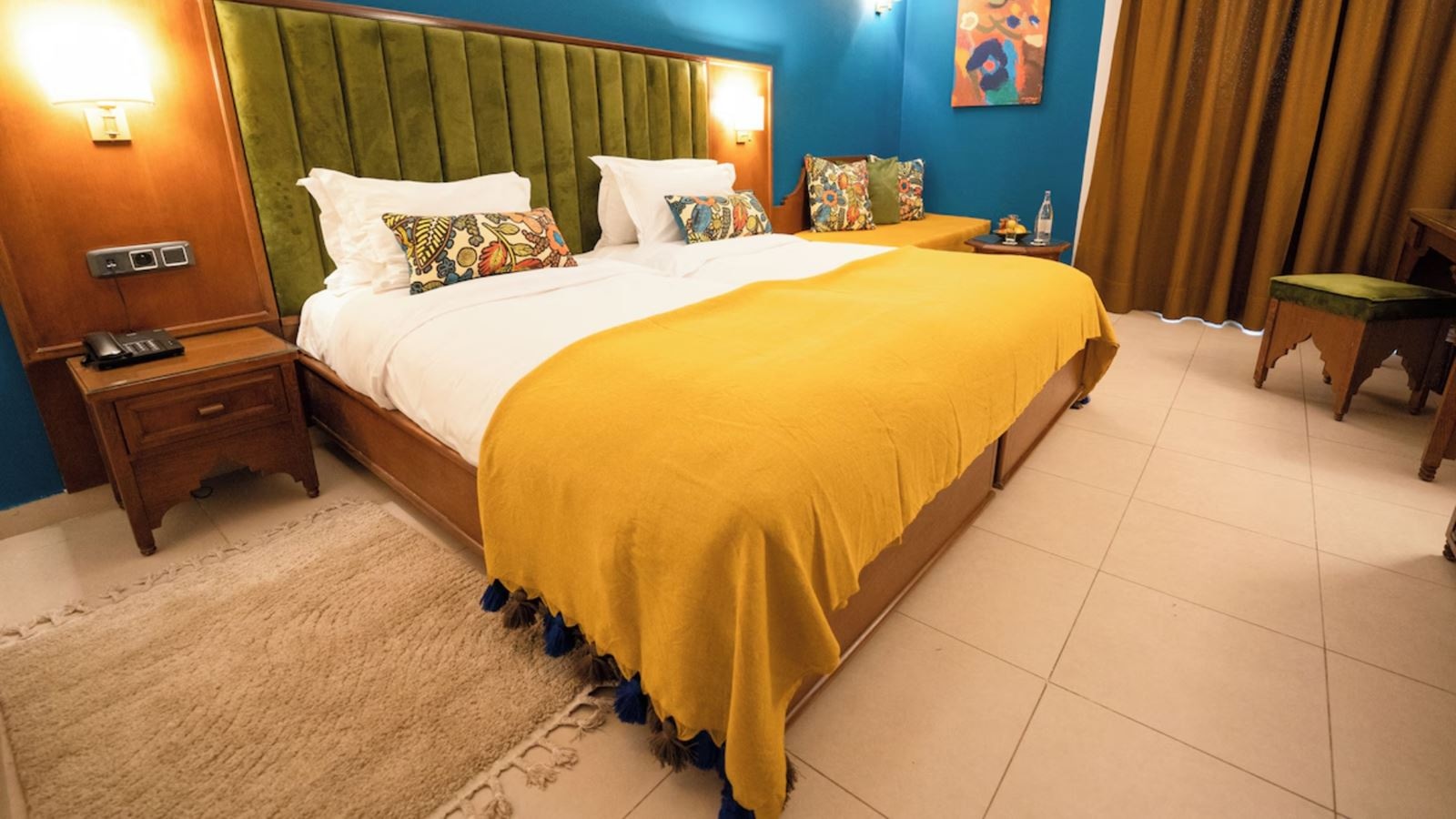 rooms-family-room-superior-2-bedrooms