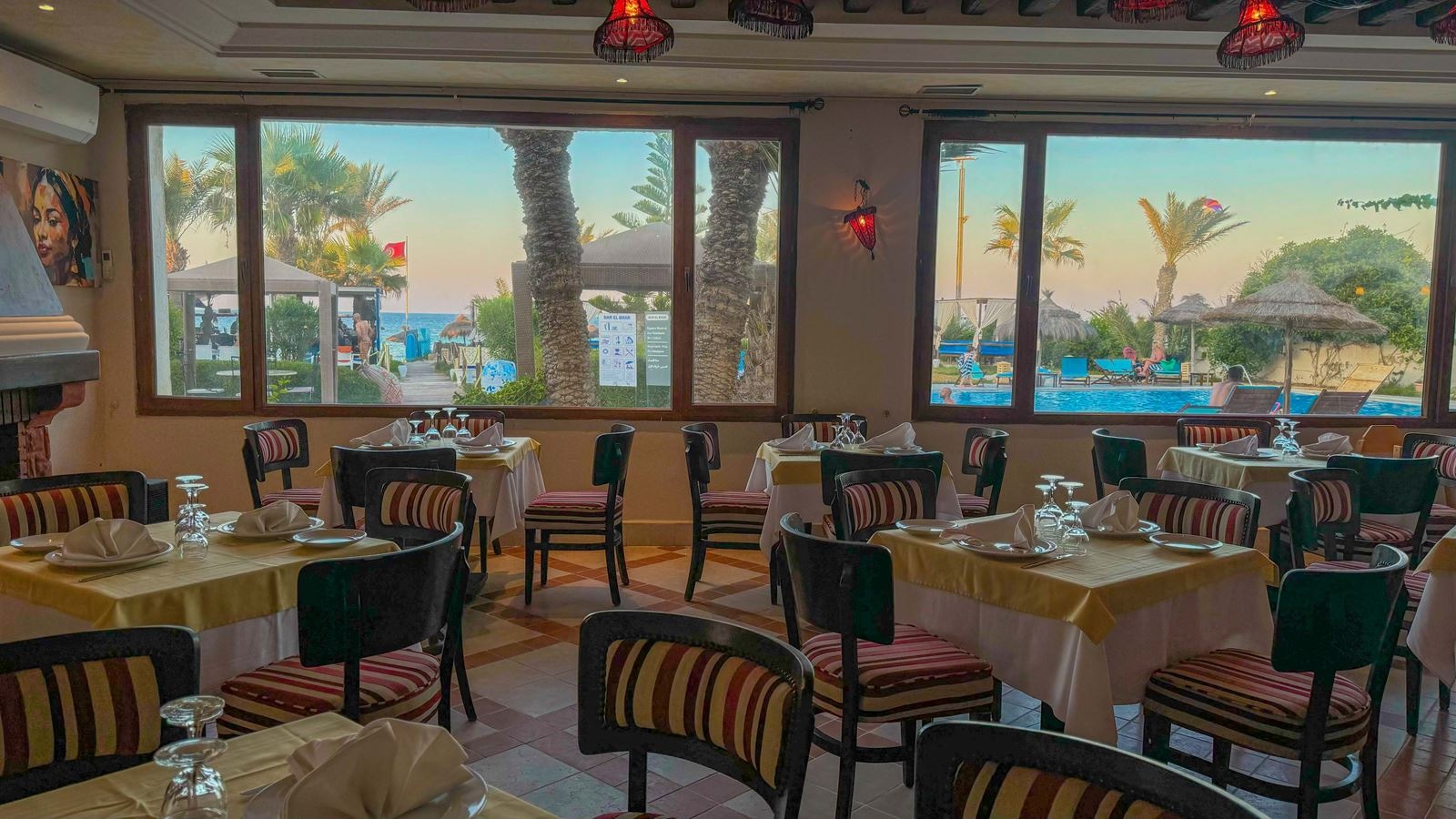 restaurants-main-building