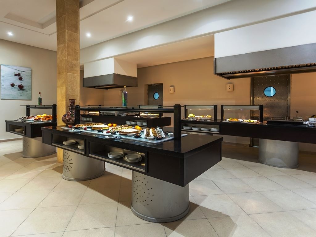 restaurants-main-restaurant--la-calèche