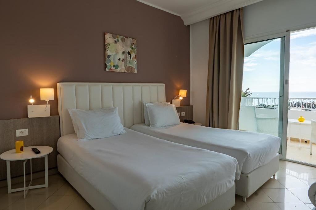 rooms-single-standard-room