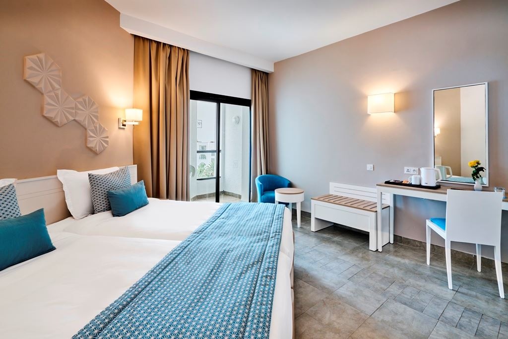 rooms-double-room-garden-view