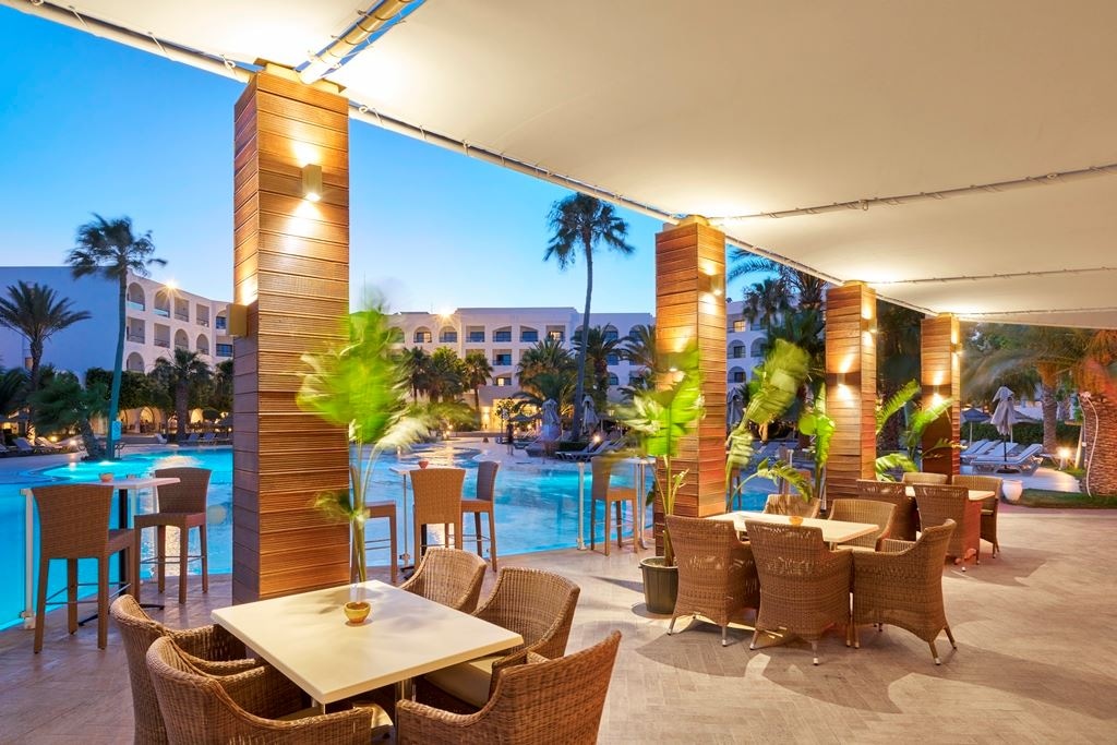 bars-pool-bar-eden-flower