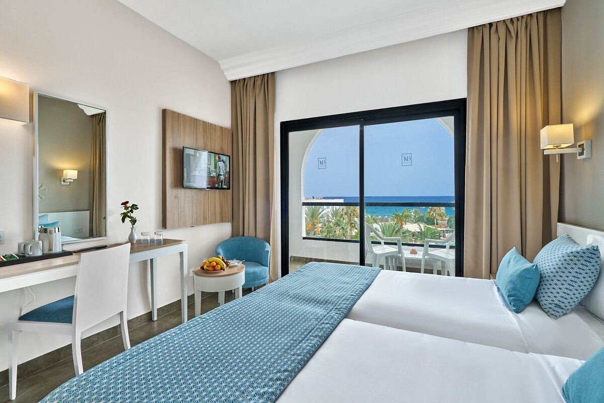 rooms-family-room-2-bedrooms-+-1-bathroom-sea-view