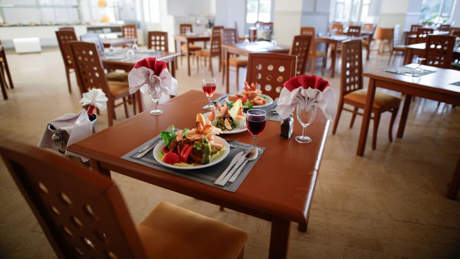 restaurants-restaurants