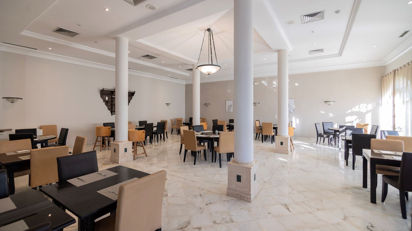 restaurants-restaurants