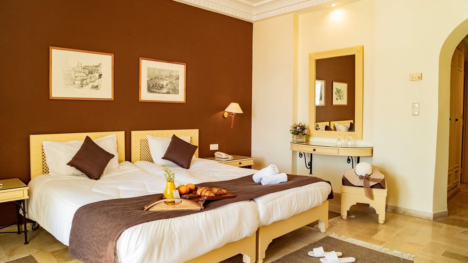 rooms-room-double-gardenview