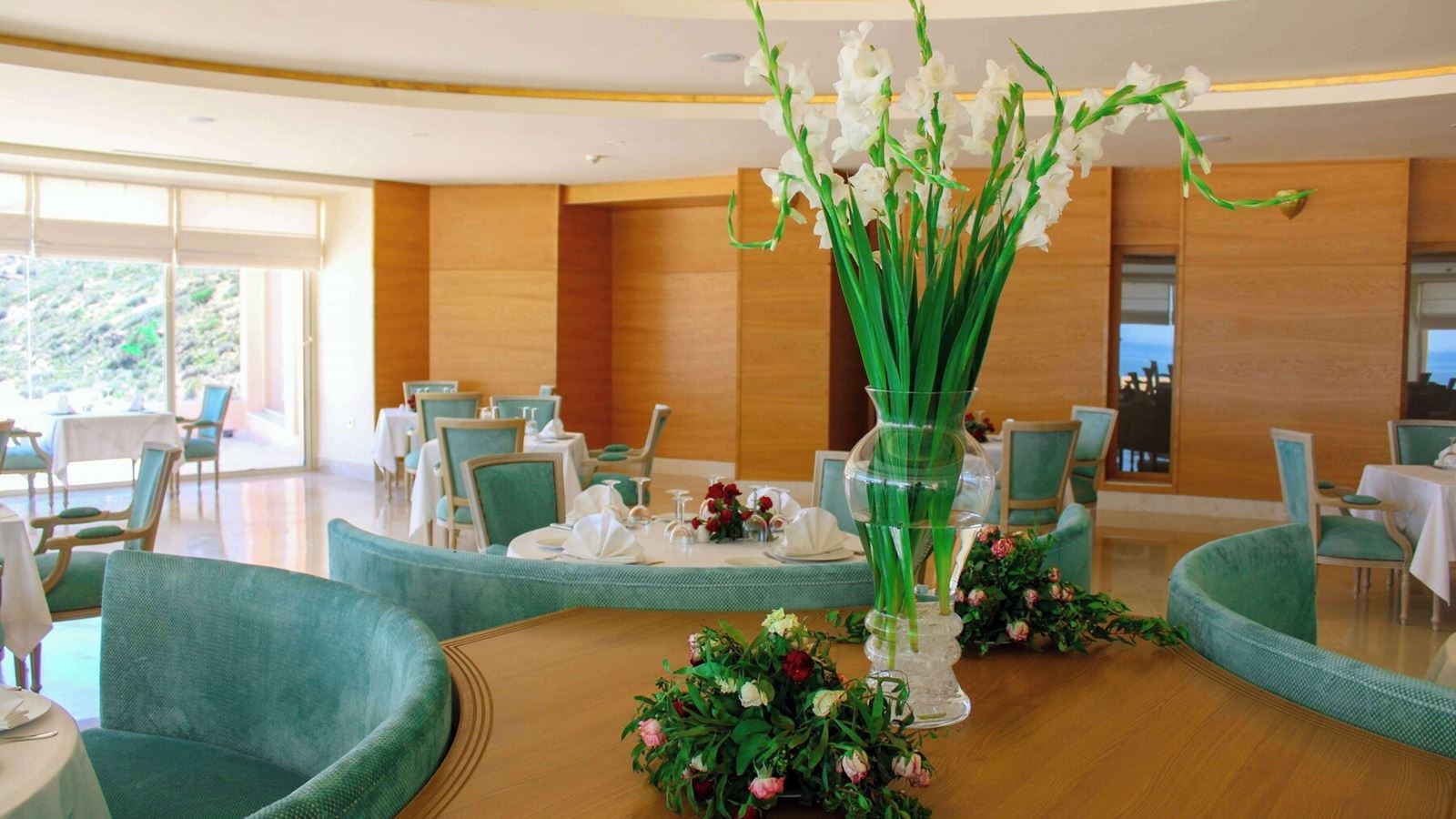 restaurants-amwej-main-restaurant