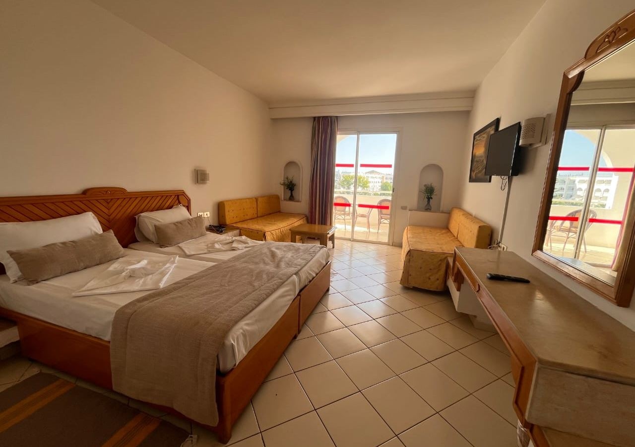 rooms-standard-single-room-garden-or-pool-view