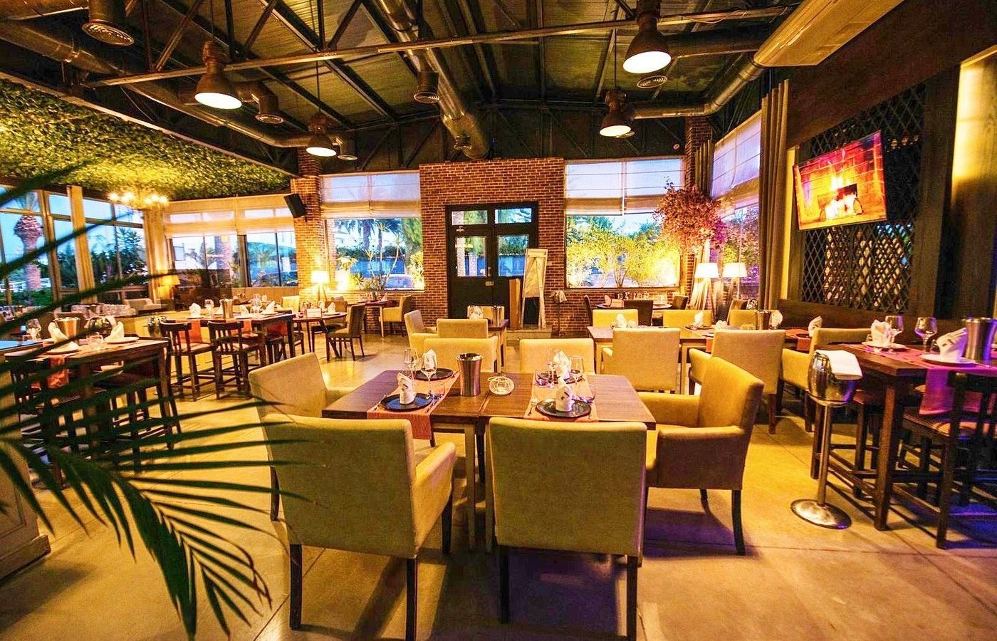 restaurants-restaurants