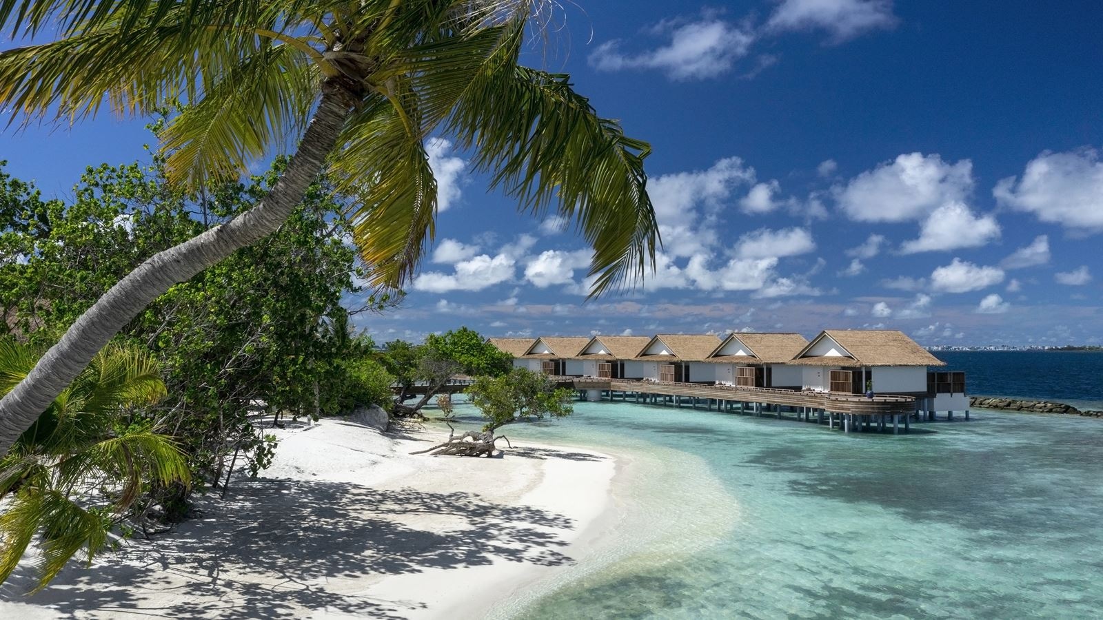 rooms-sunset-water-villa