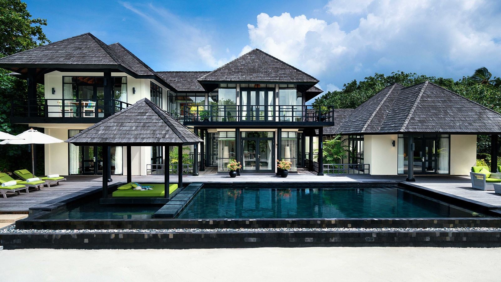 rooms-three-bedroom-island-residence-with-family-pool-and-private-pool