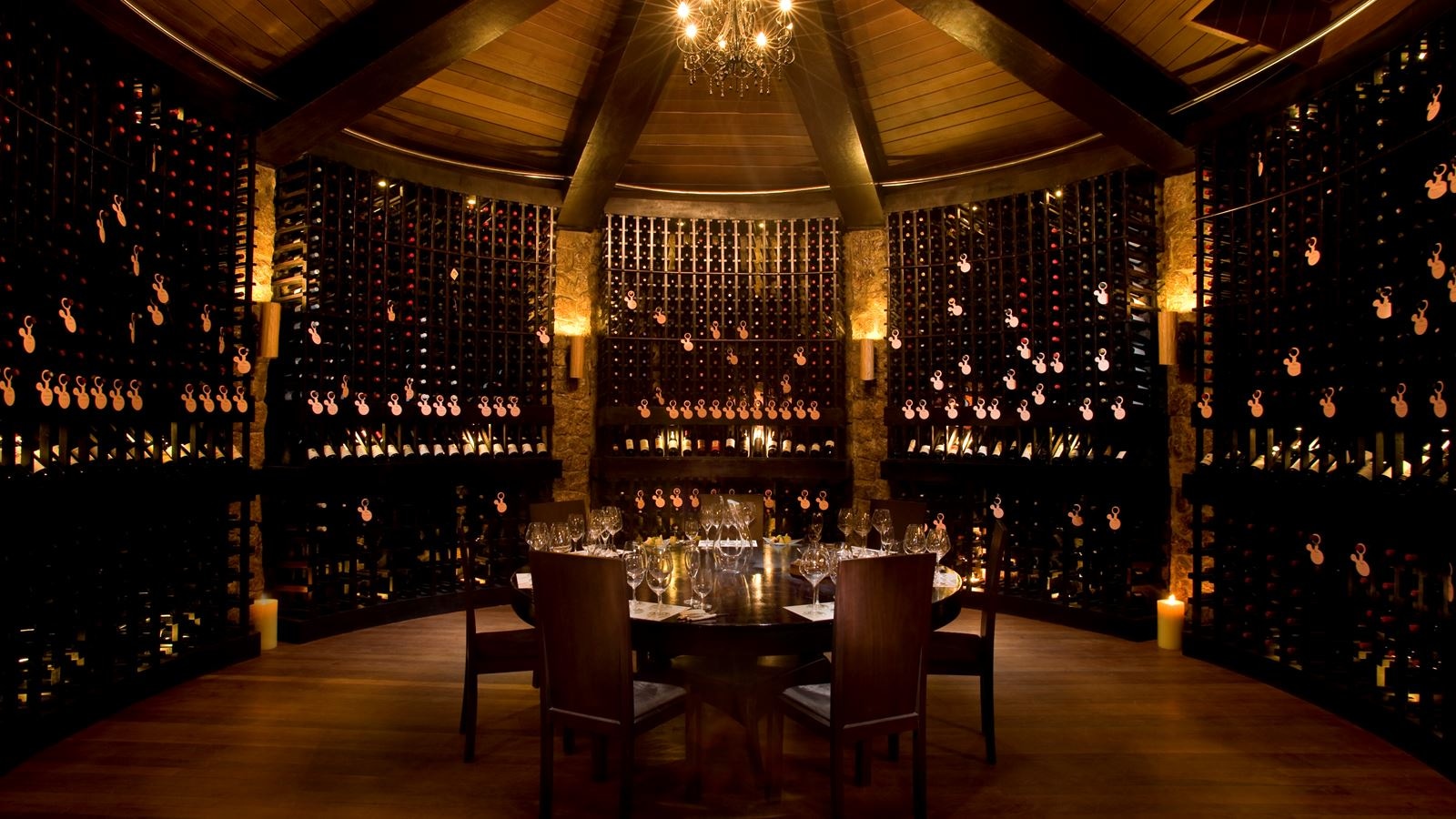 restaurants-the-cellar