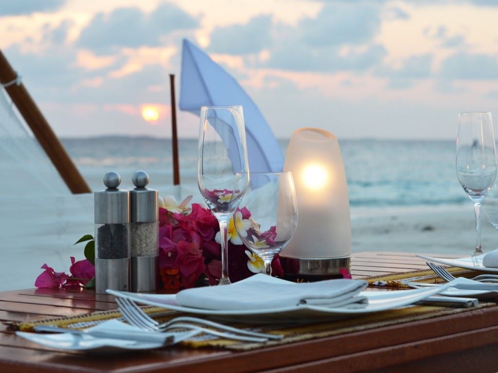 restaurants-in-villa-dining
