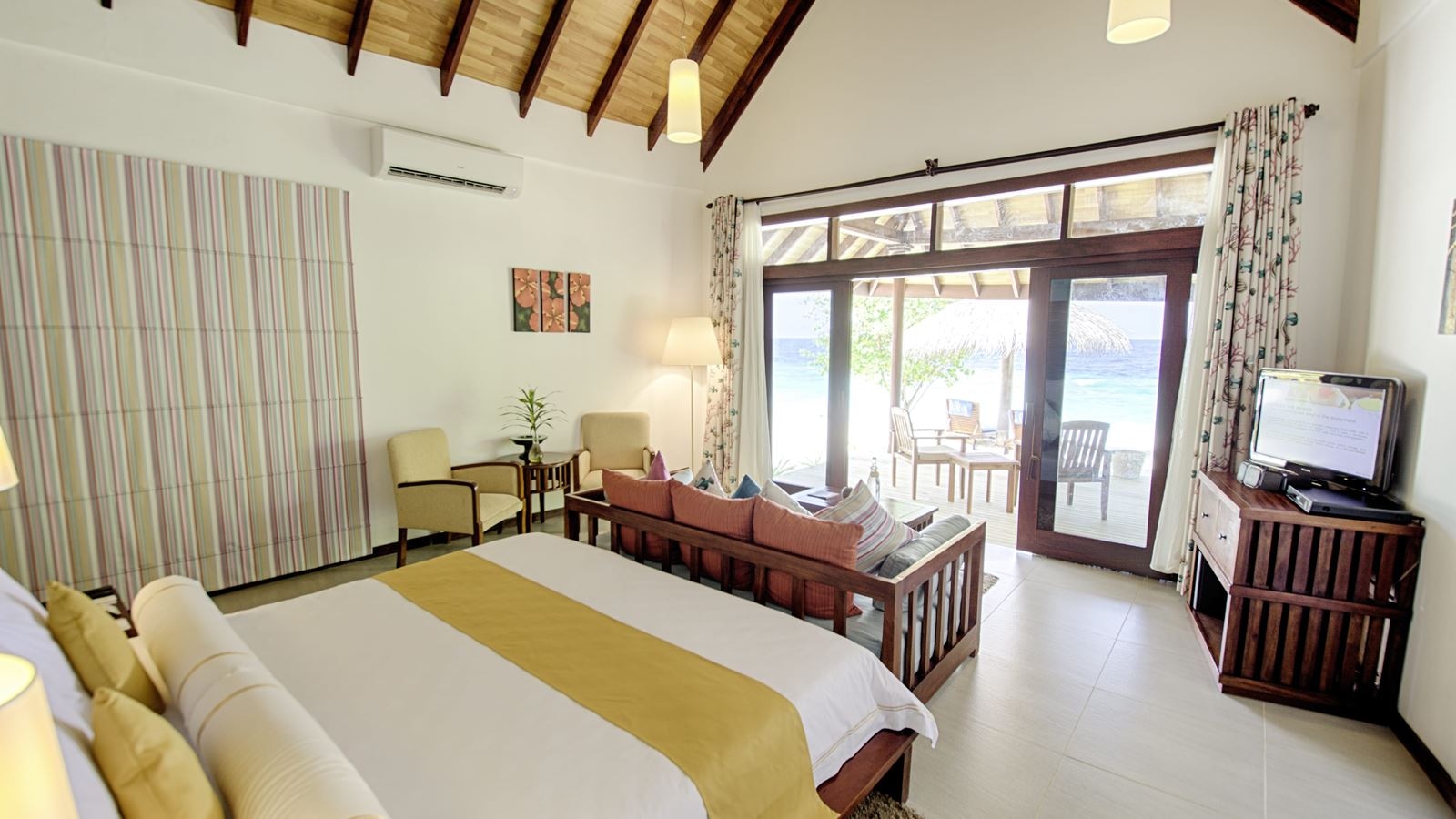 rooms-beach-villa-superior-sea-view
