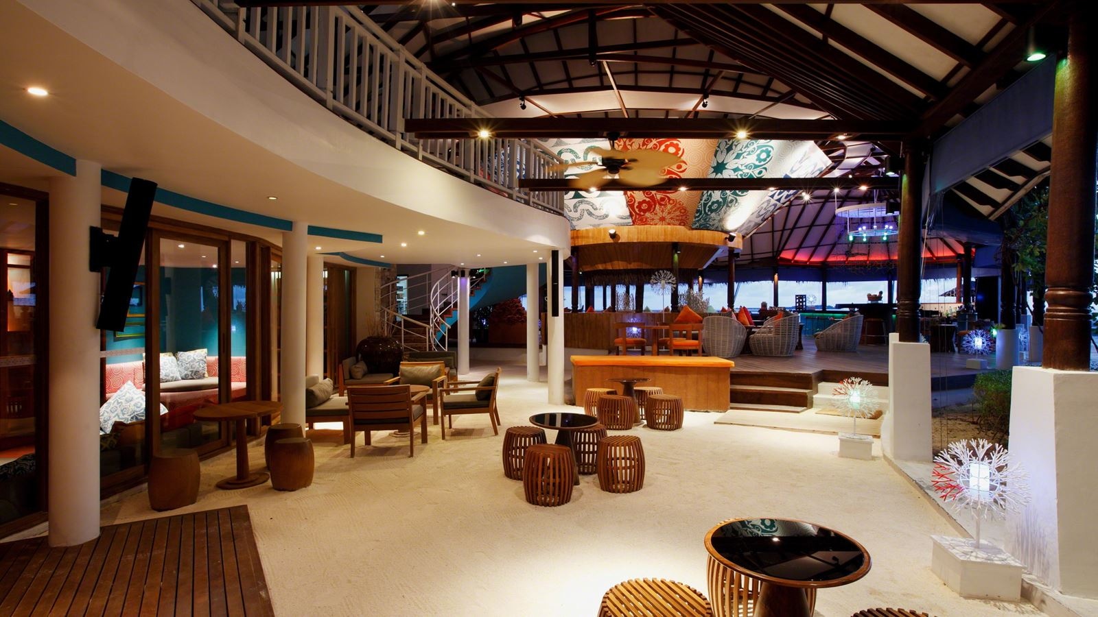 bars-coral-bar-and-lounge