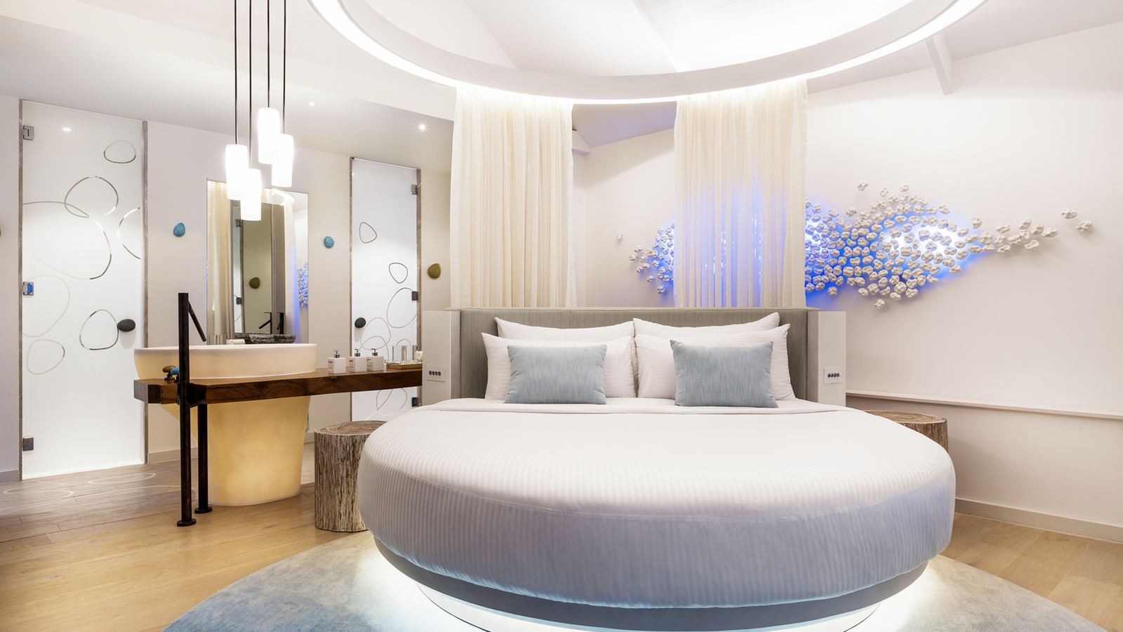 rooms-temptation-pool-water-villa