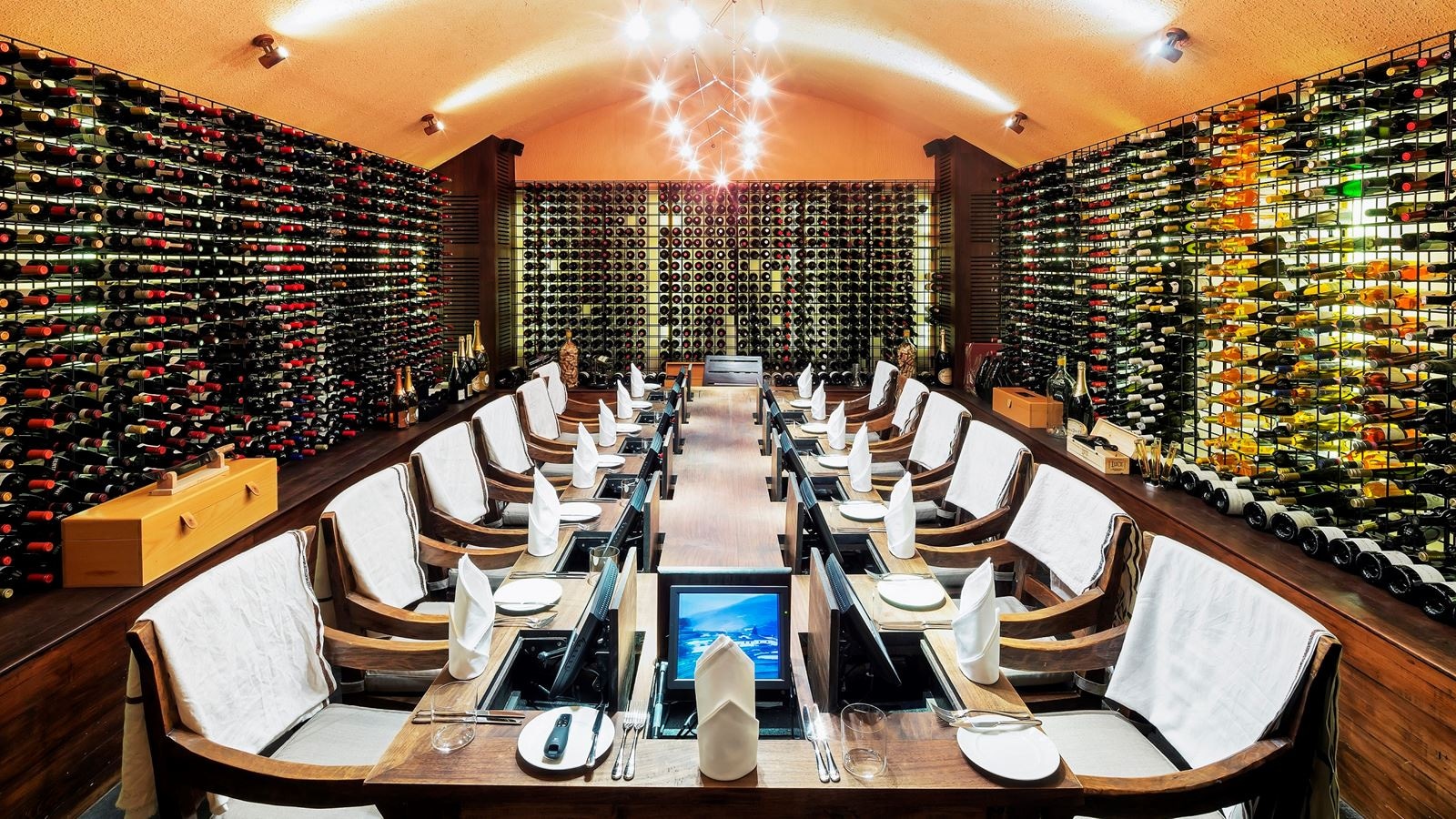 restaurants-wine-cellar