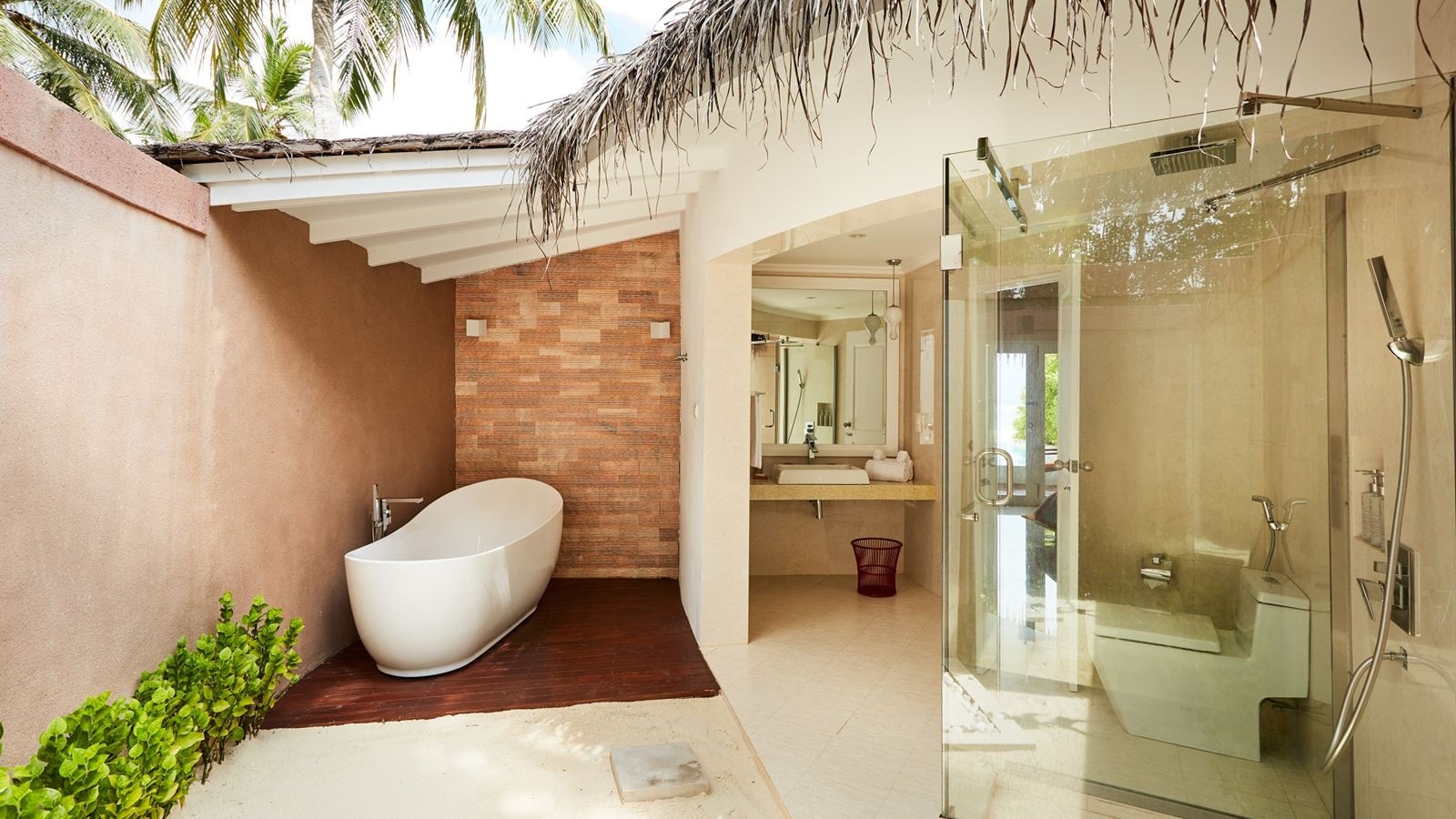 rooms-beach-villa-with-pool