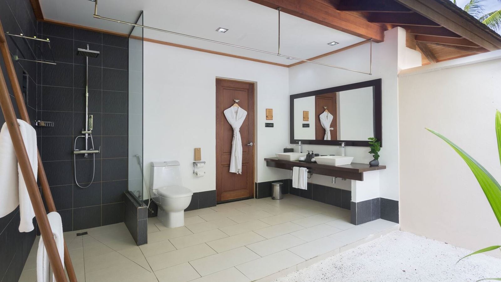 rooms-single-beach-villa