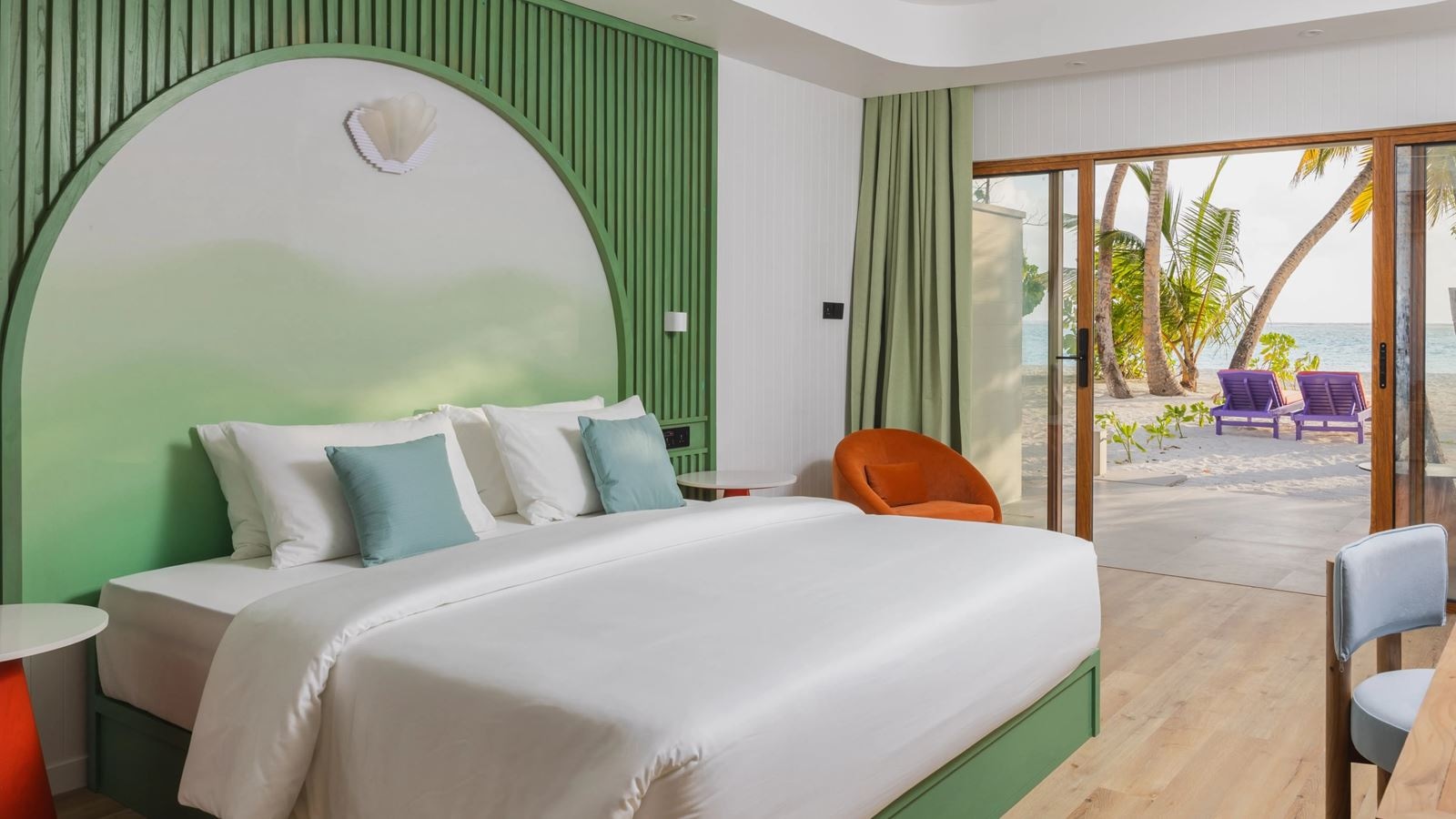 rooms-sunset-deluxe-beach-villas