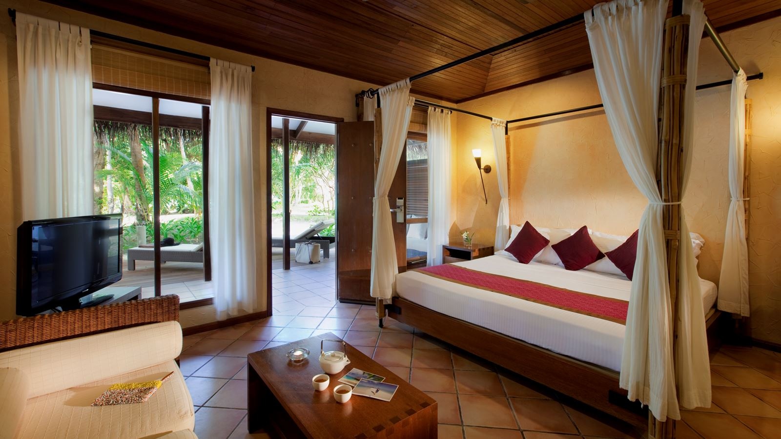 rooms-beach-villa